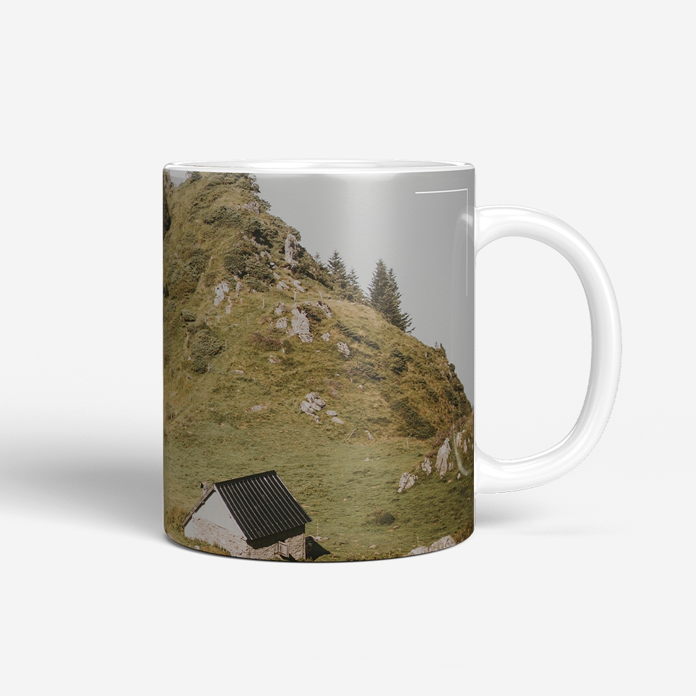 Caneca Never Stop Exploring 3